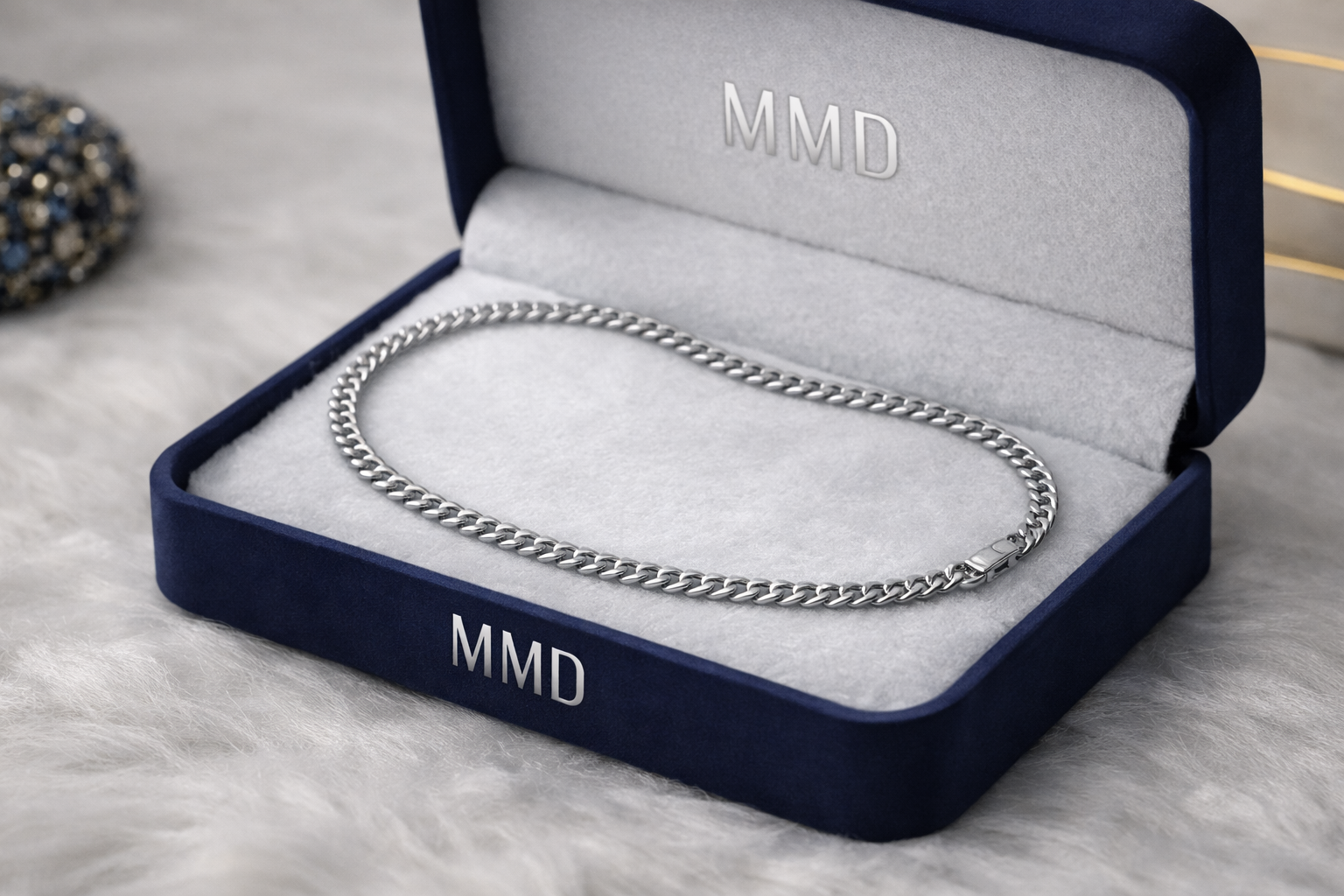 Luxury silver jewelry model